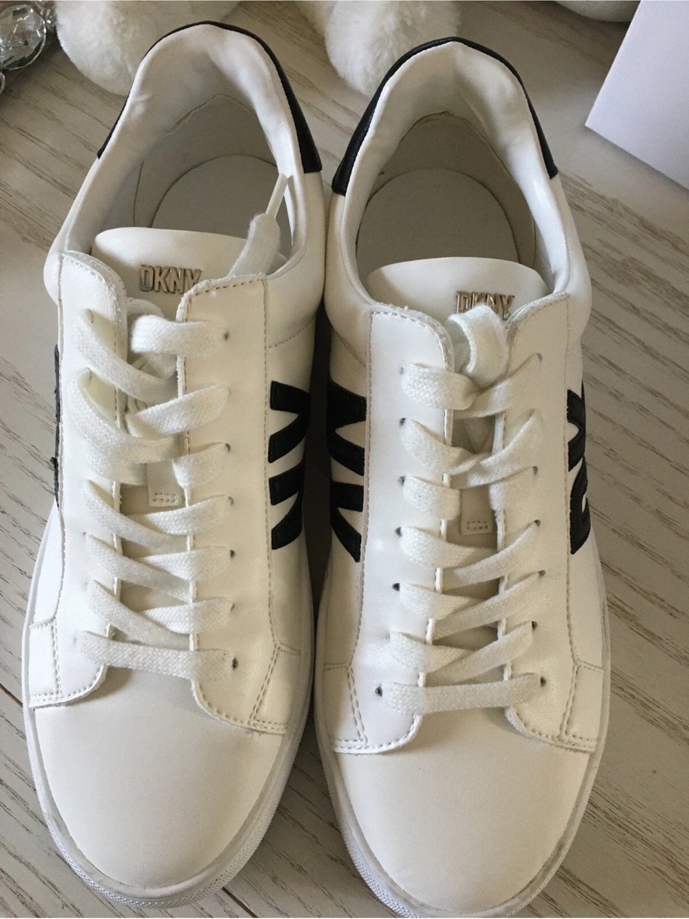 DKNY White Sneakers with Black Logo Trim Sz 8.5